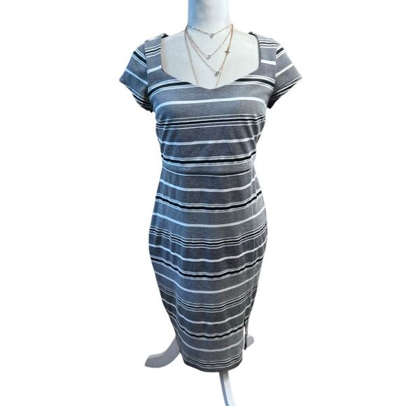 Express Black and White Striped Sheath Dress Size Medium - Picture 3 of 16